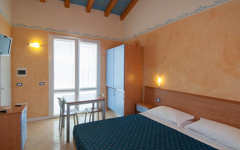 01-Studio-Mare---Camera-doppia-al-mare