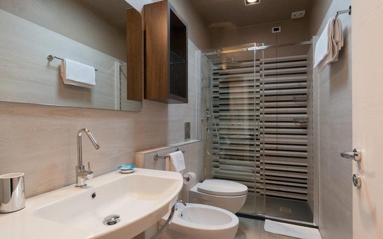 10-Badezimmer-Studio-Comfort