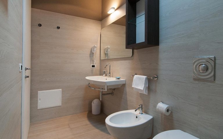 11-Bathroom-Studio-Comfort