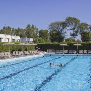 01-Villaggio-turistico-con-piscina