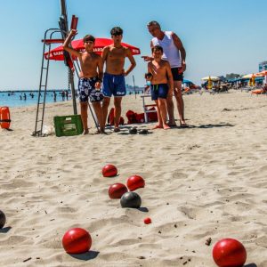 10 Spiaggia- Gallanti-bocce-animazione